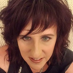 Meet your Posher, Jenn